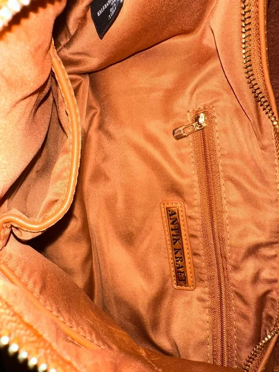 Antik Kraft Tan Braided-Handle Crescent Shoulder Bag - Picture 7 of 8